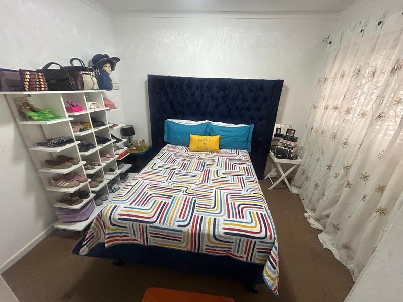 5 Bedroom Property for Sale in Malibu Village Western Cape